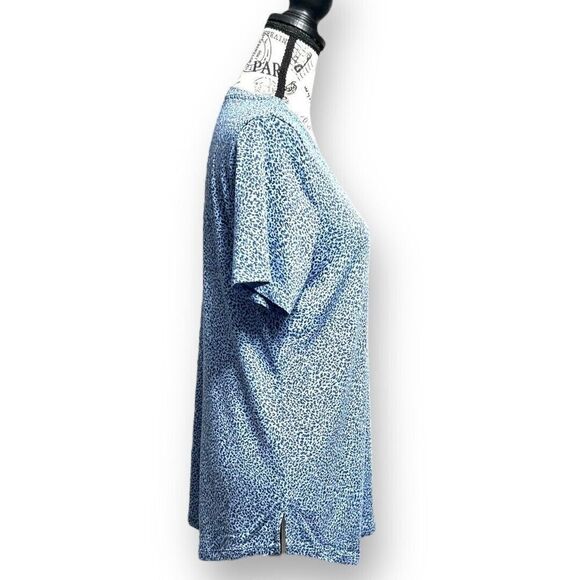 Athleta M Blue Camo V-Neck Tee Performance Lightweight Activewear Yoga Gym - Picture 6 of 8